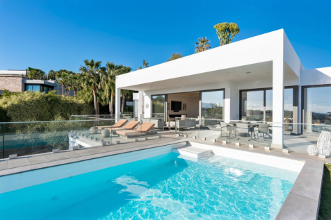 EXTERIOR AND POOL