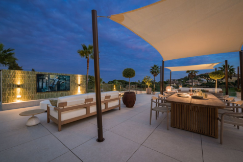 ROOF TERRACE