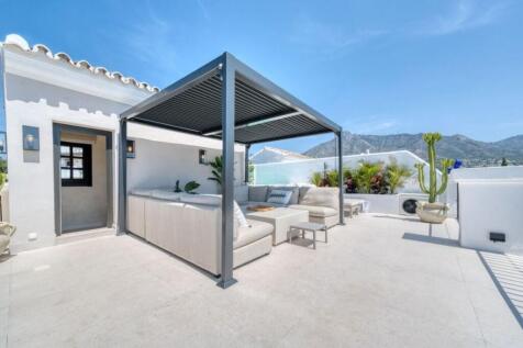 ROOF TERRACE