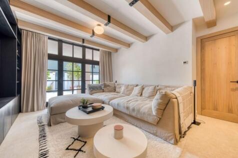 CINEMA ROOM
