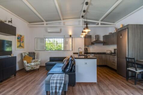 GUEST HOUSE