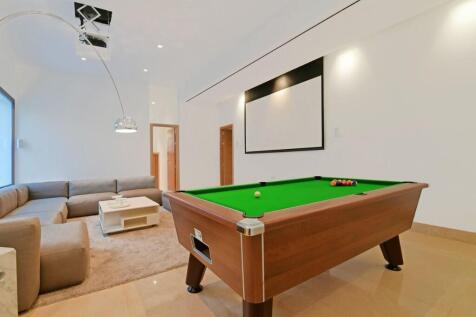 GAMES ROOM