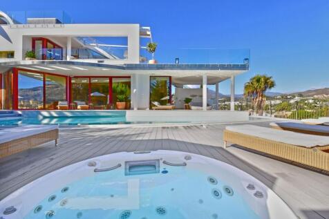 JACUZZI