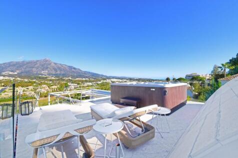 ROOF TERRACE