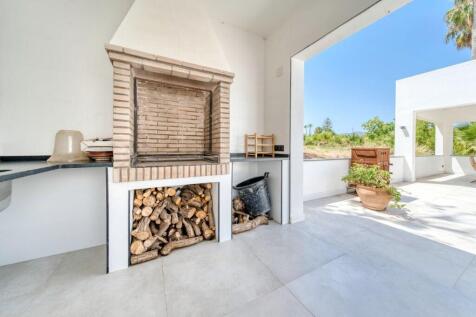 BBQ AREA