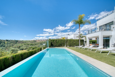 Private pool