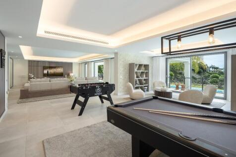 GAMES ROOM