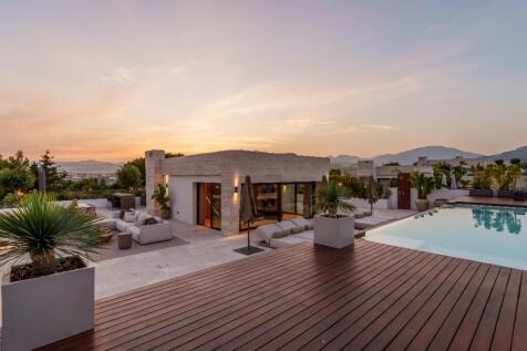 ROOF TERRACE