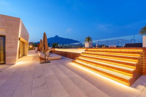 ROOF TERRACE