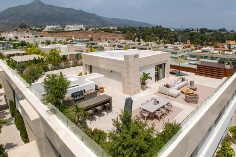 ROOF TERRACE