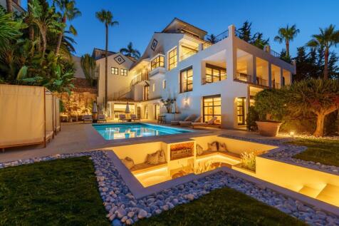 EXTERIOR VIEWQ