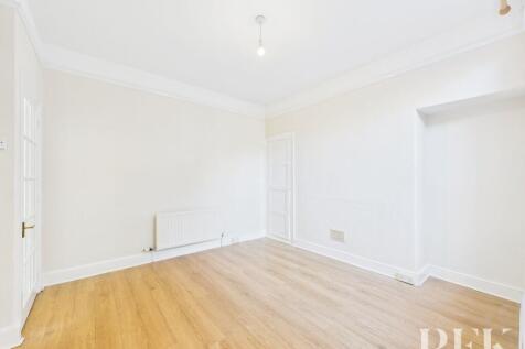 Sitting/Dining Room