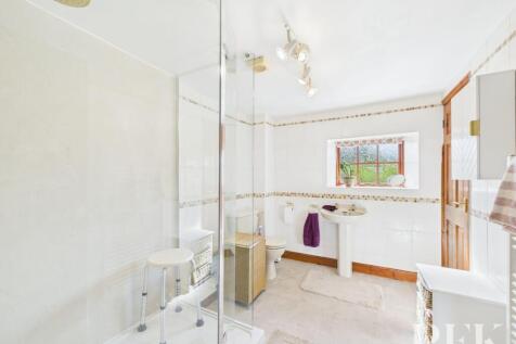 Family Shower Room