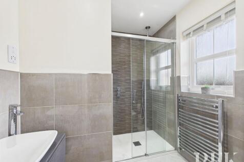 En Suite Shower Room