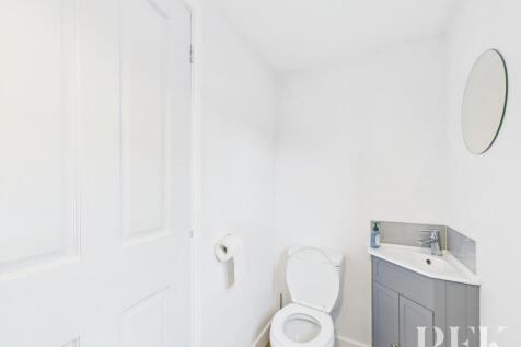 WC/Cloaks Area