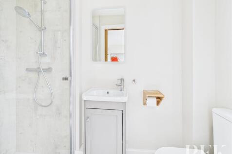 Bedroom 1 Ensuite