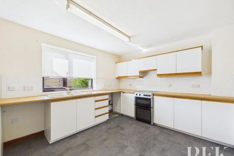 Open plan living / dining / kitchen