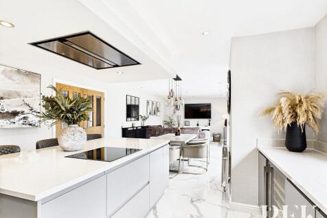 Kitchen, Dining &amp; Living