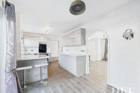 Dining / Kitchen