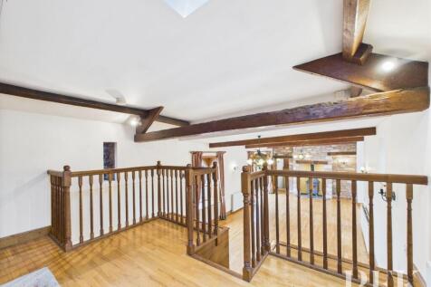 Swinburn Barn - Mezzanine Level