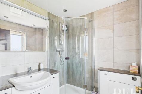 En Suite Shower Room