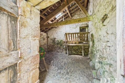 Cobbled Stable Barn