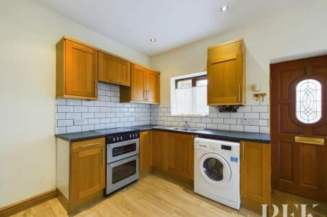Open Plan Kitchen/Living/Dining Area