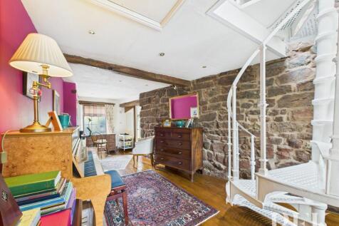 Entrance Hall/Study
