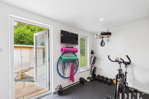 The Gym - Garden Room