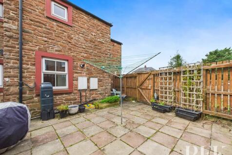 Rear Patio Garden
