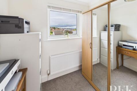 Bedroom 4/Office