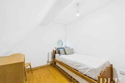 Granny flat - bedroom 1