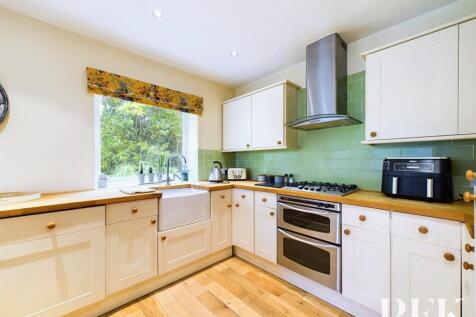Open Plan Dining Kitchen &amp; Sunroom