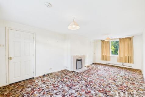 Living Room / Dining