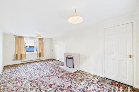 Living Room / Dining
