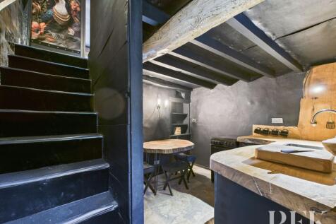 1 Midtown - Staircase