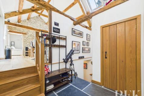 Low Fold Barn - Entrance Hall