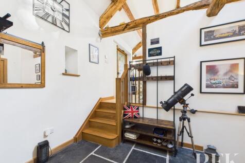 Low Fold Barn - Entrance Hall