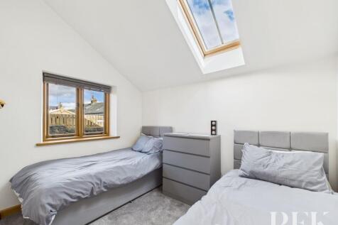 Low Fold Cottage - Bedroom 2