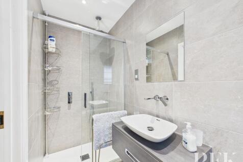 Bedroom 2 Ensuite