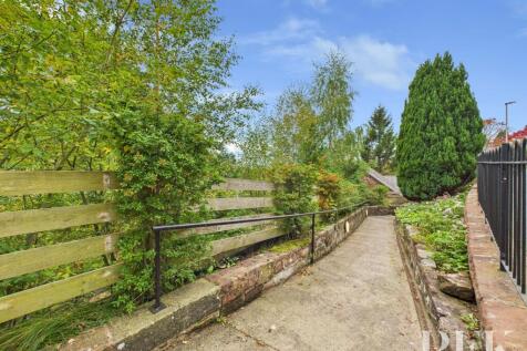 Rear Pathway and Garden