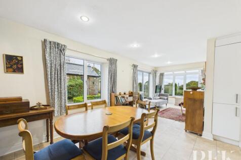 Dining / Living / Sun Room