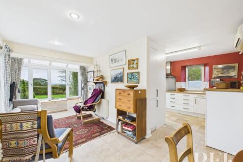 Dining / Living / Sun Room