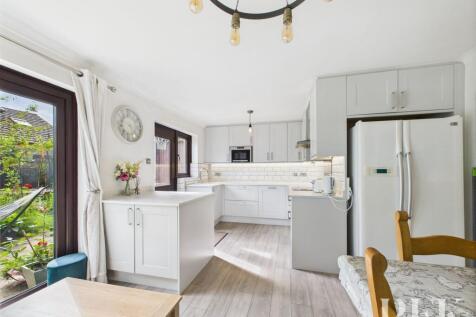 Kitchen / dining / family room
