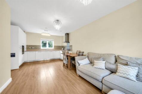 Lounge/Kitchen