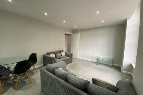 Living Room 2.jpg