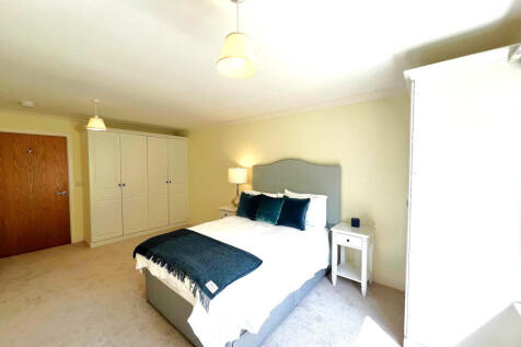 Main bedroom