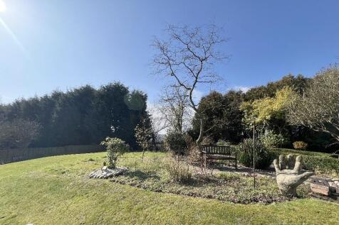 Village Gardens