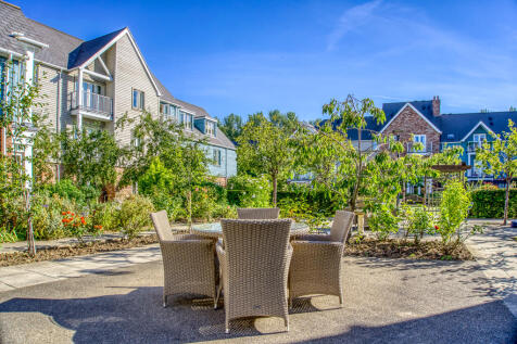 Richmond Village 