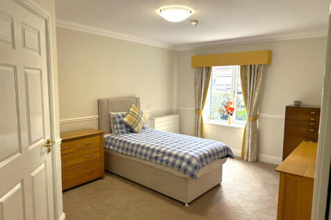 Main bedroom